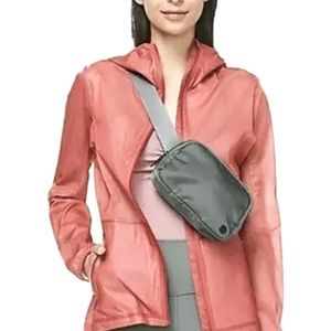NWT LULULEMON BRKR Brick Rose Red Lightweight Glyde On The Horizon Jacket 10